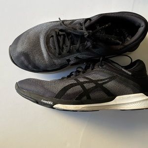 ASICS WOMEN’S FUSEGEL SNEAKERS